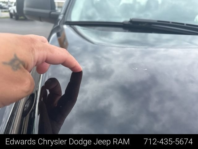 Used 2019 Black Toyota SR5 image 10