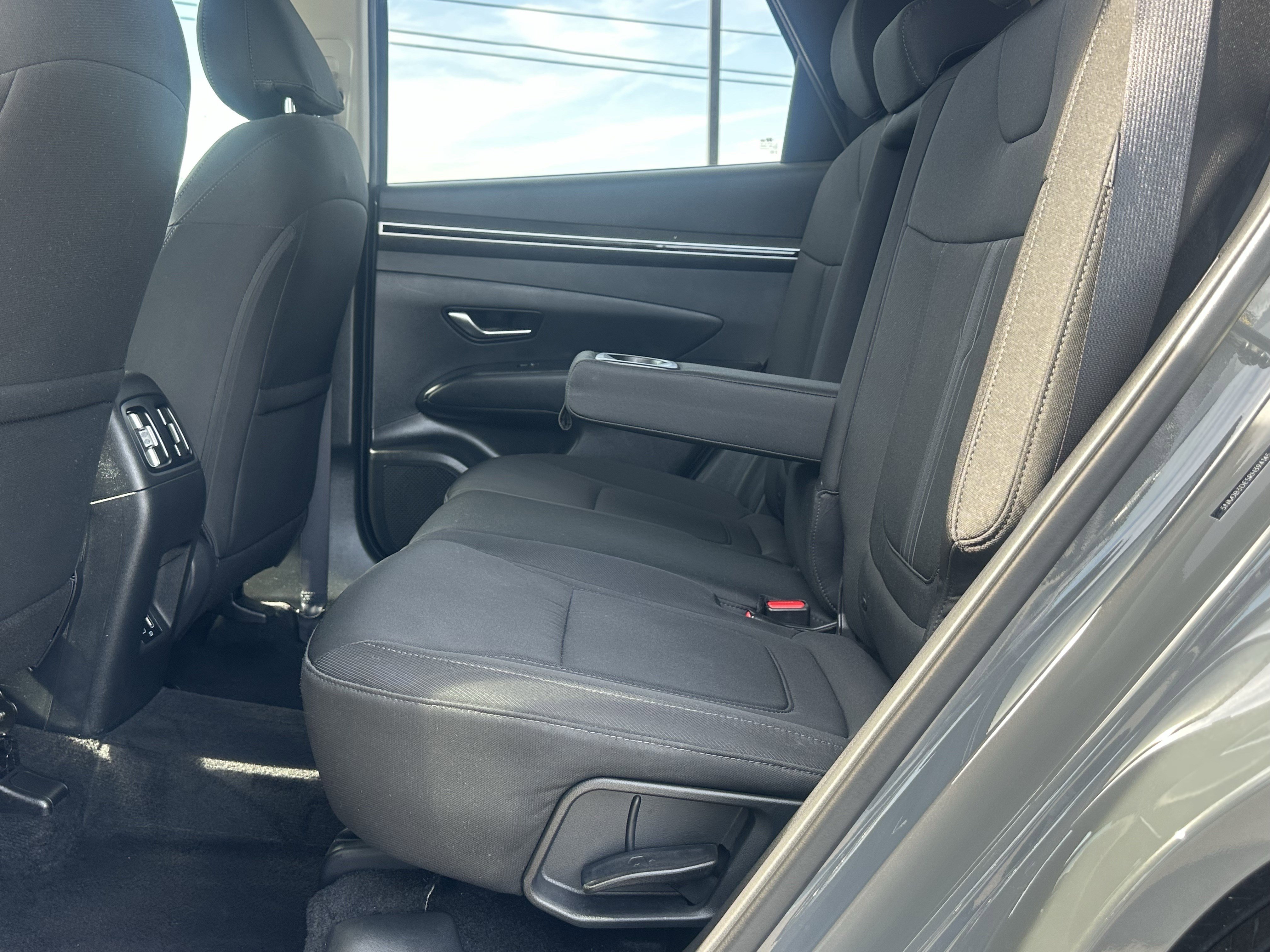 Used 2024 Hampton Gray Hyundai SEL image 19