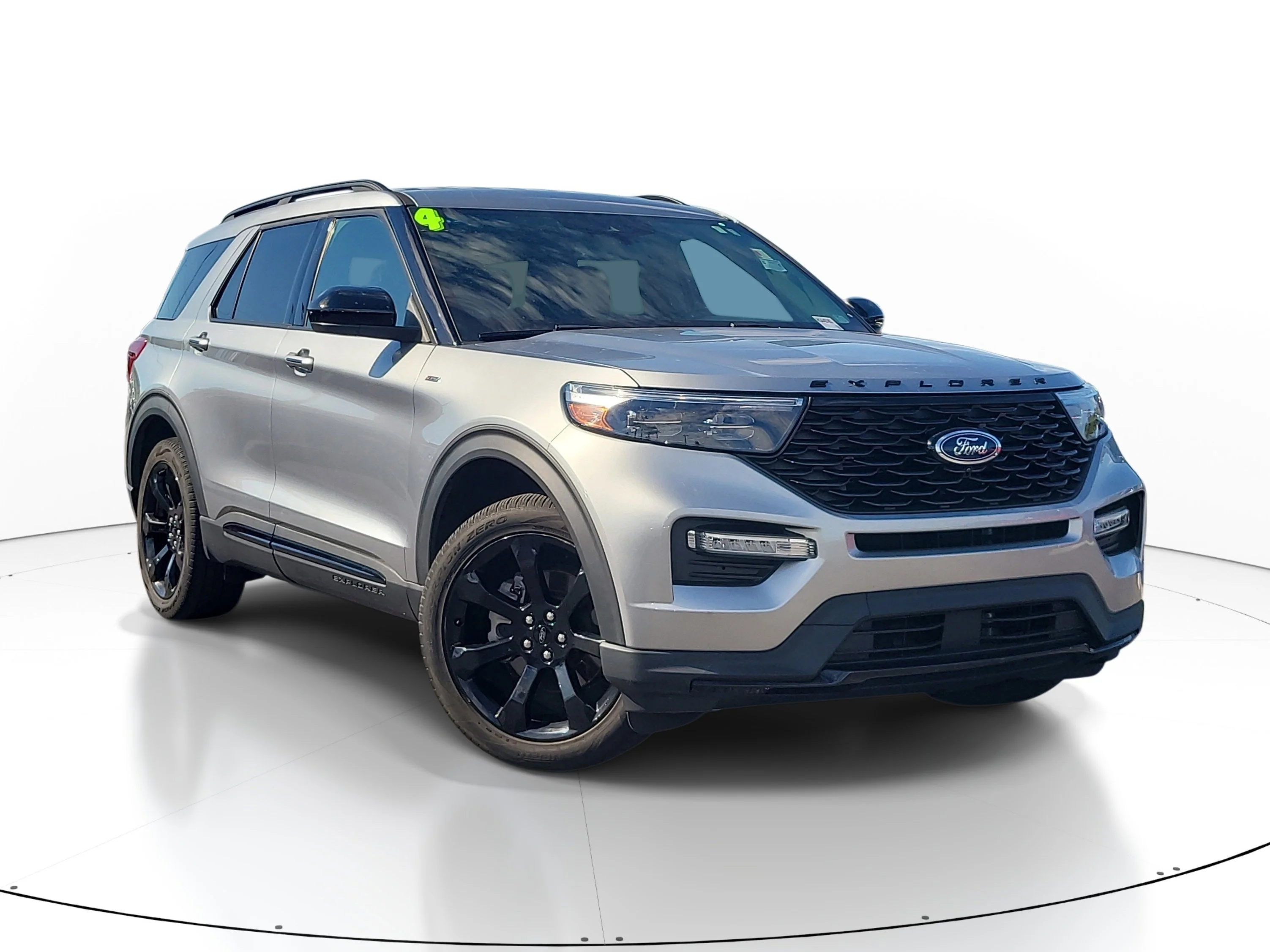 Used 2024 Iconic Silver Metallic Ford ST-Line image 1