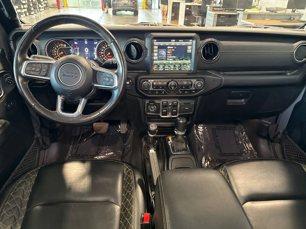 Used 2023 Gray Jeep Overland image 9