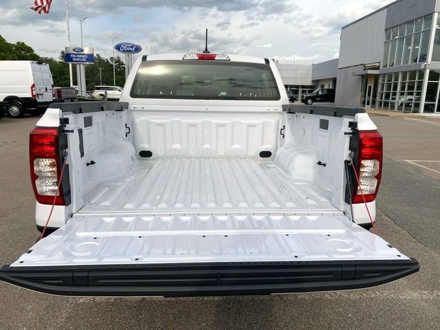 Used 2025 White Ford XL image 5