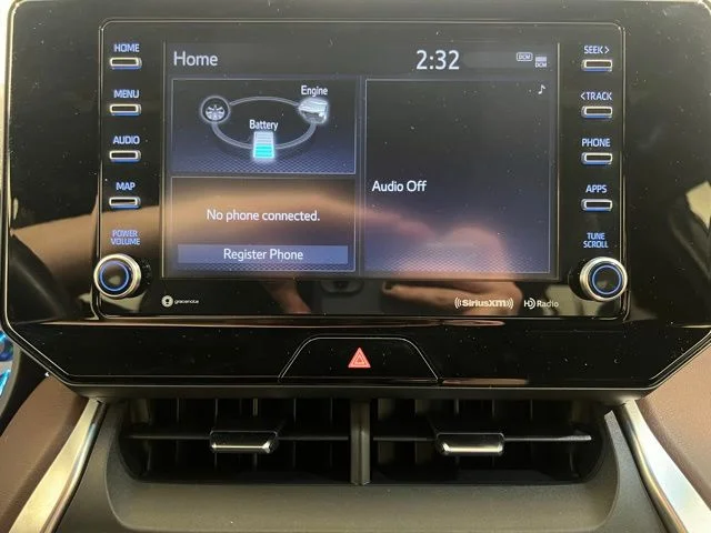 Used 2022 White Toyota XLE image 16