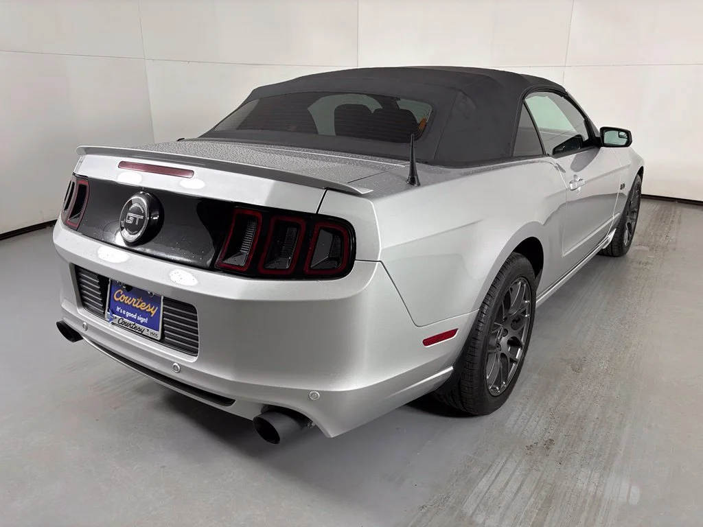 Used 2014 Silver Ford GT image 8
