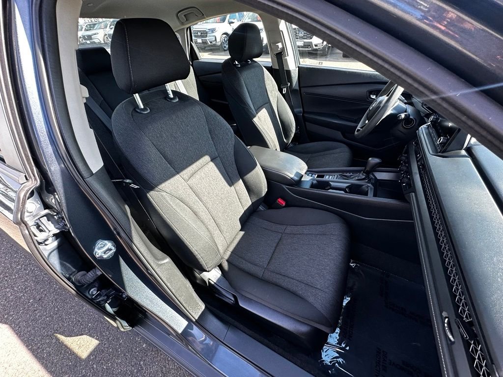 Used 2024  Honda LX image 13