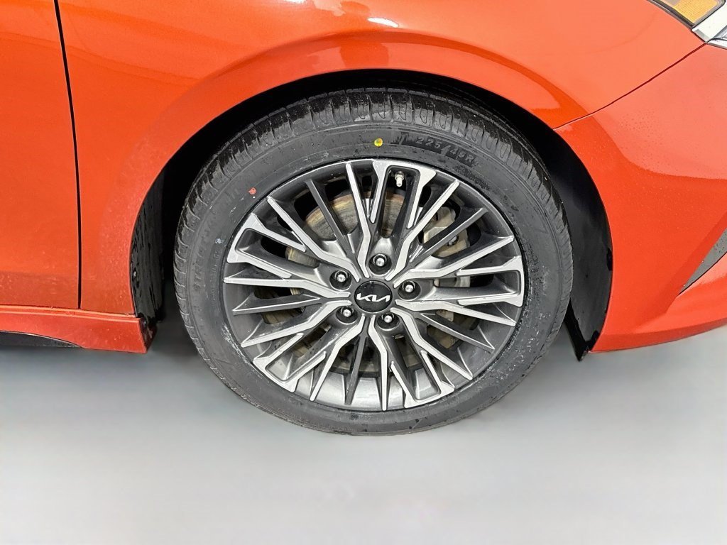 Used 2022 Fire Orange Kia GT-Line image 28