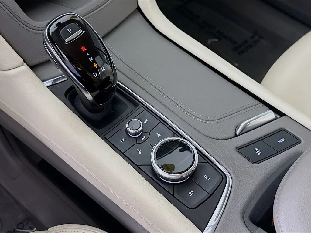 Used 2023 Wilder Metallic Cadillac Premium Luxury image 17