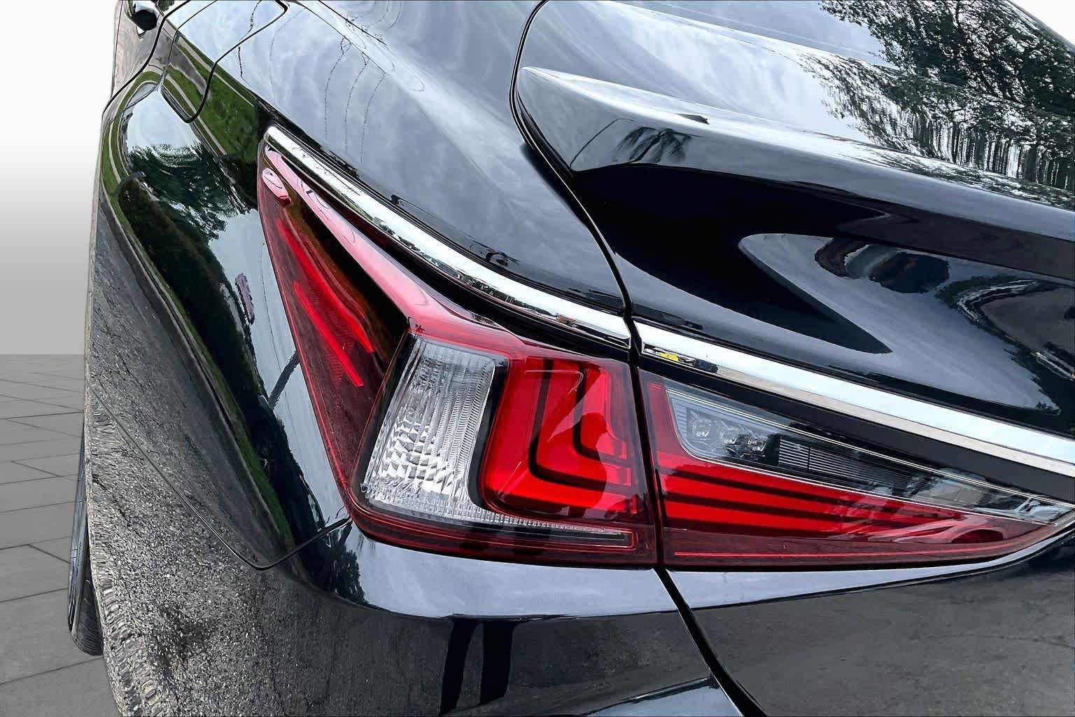 Used 2025 Caviar Lexus Ultra Luxury image 29