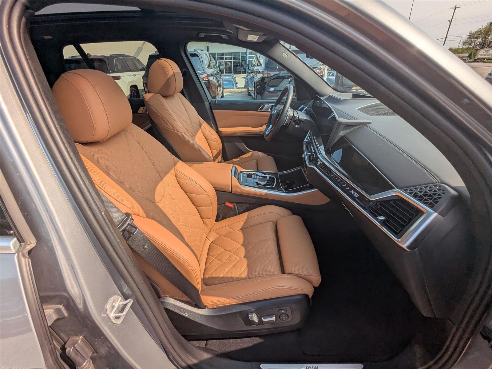 Certified Used 2024 Skyscraper Grey Metallic BMW xDrive40i image 36