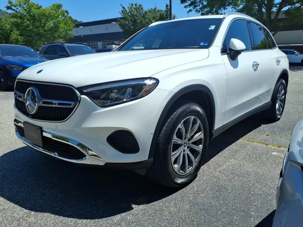 2026 Mercedes-Benz GLC