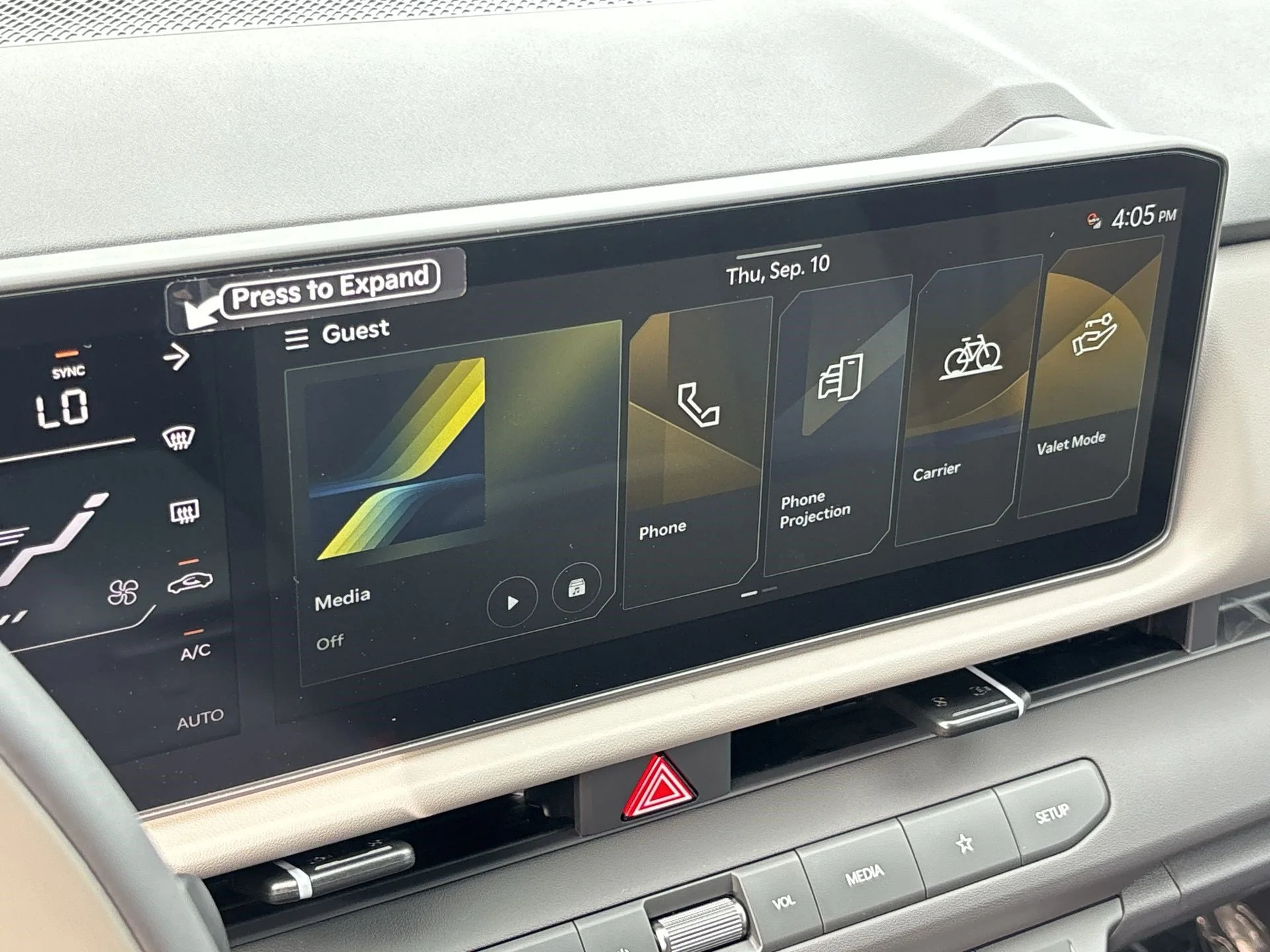 New 2027 Snow White Pearl Kia EX image 14