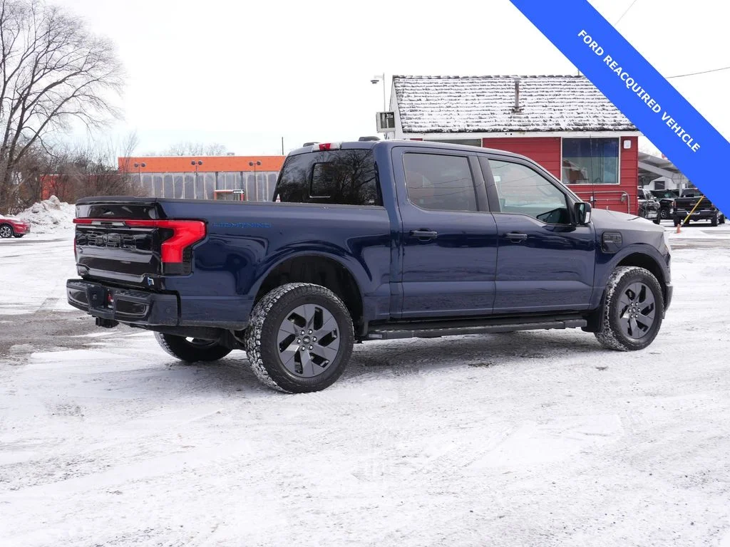 Used 2022 Blue Ford Lariat image 3