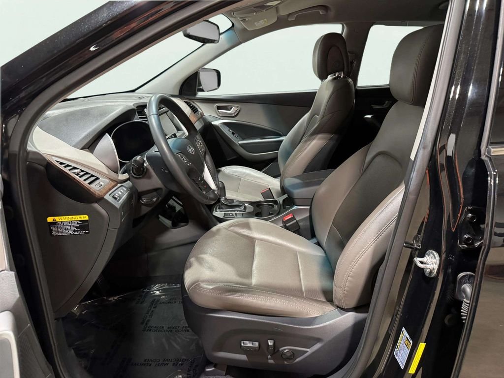 Used 2018 Black Hyundai 2.0T image 17
