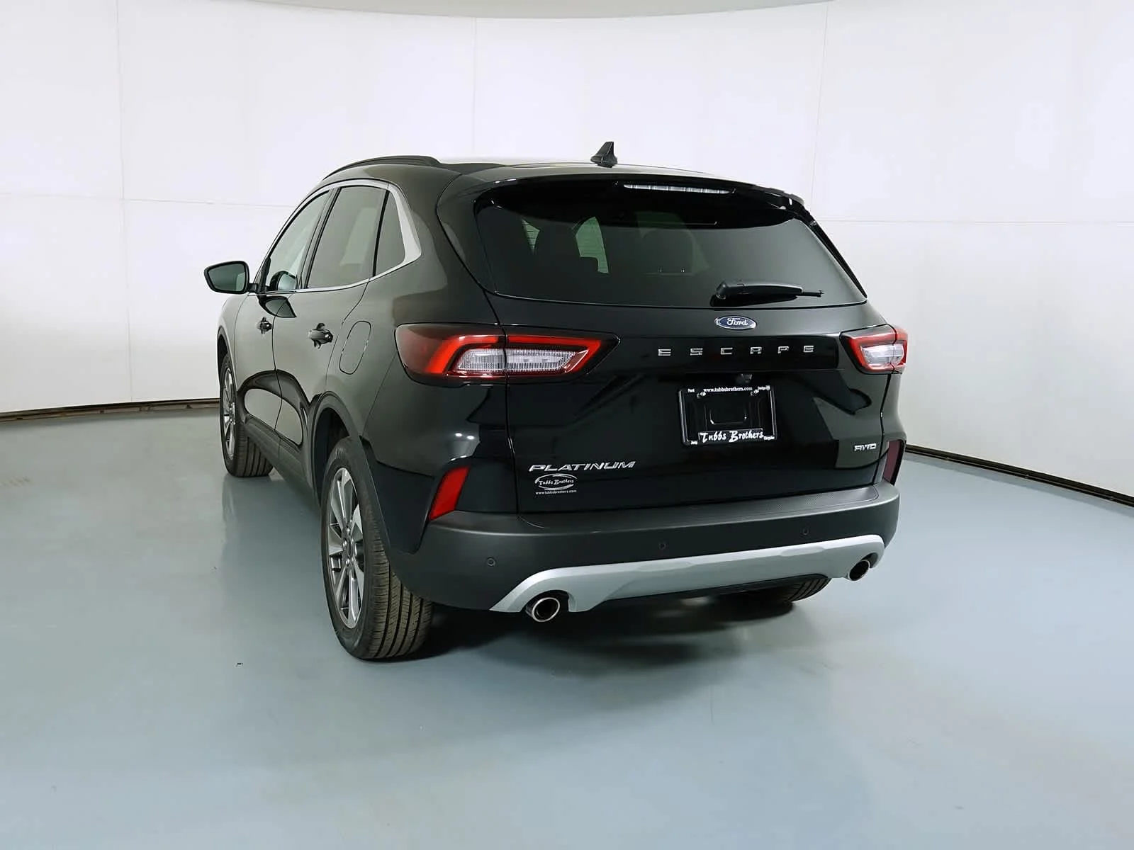 Used 2025 Agate Black Ford Platinum image 5