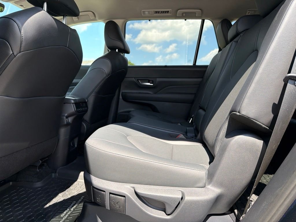 Used 2025 Blueprint Toyota Limited image 13