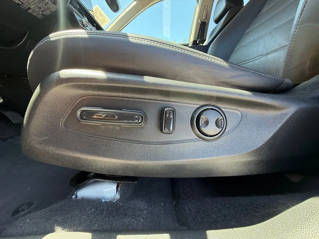 Used 2023 Gray Honda EX-L image 35