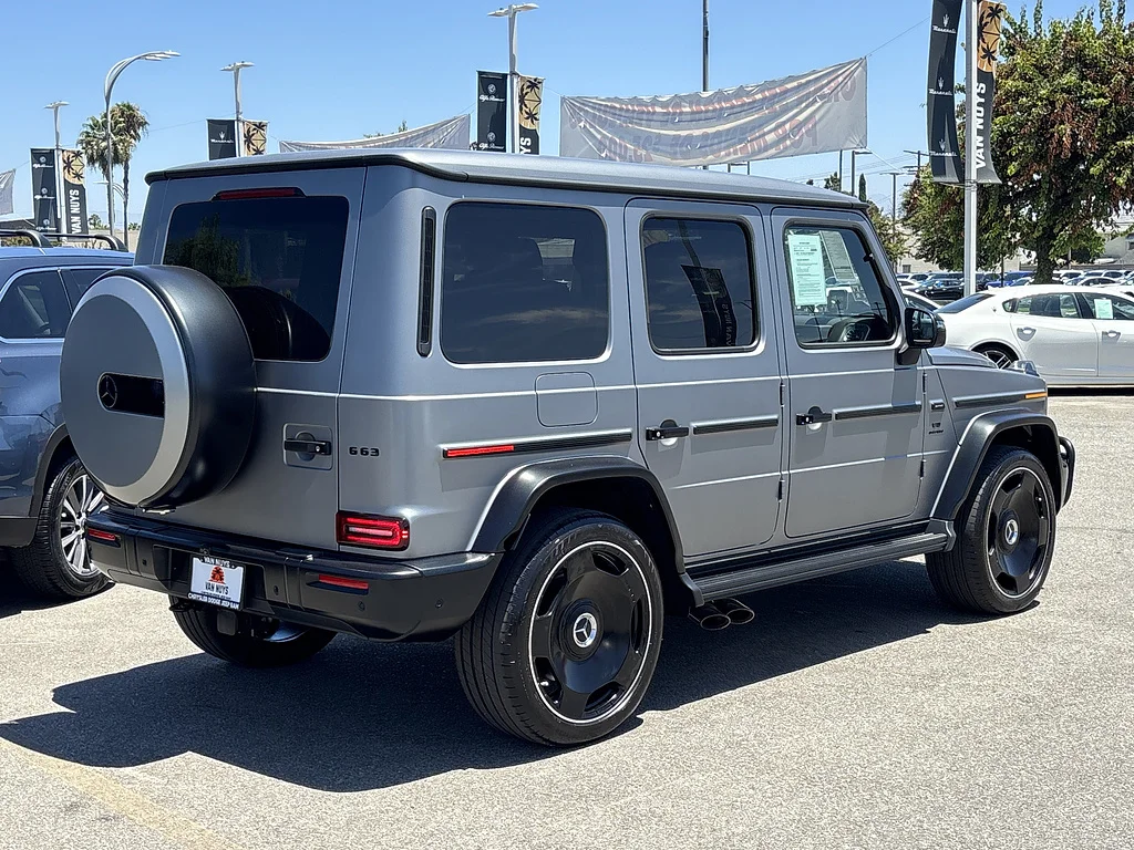 Used 2026 MANUFAKTUR Platinum Magno Mercedes-Benz AMG® G 63 image 3