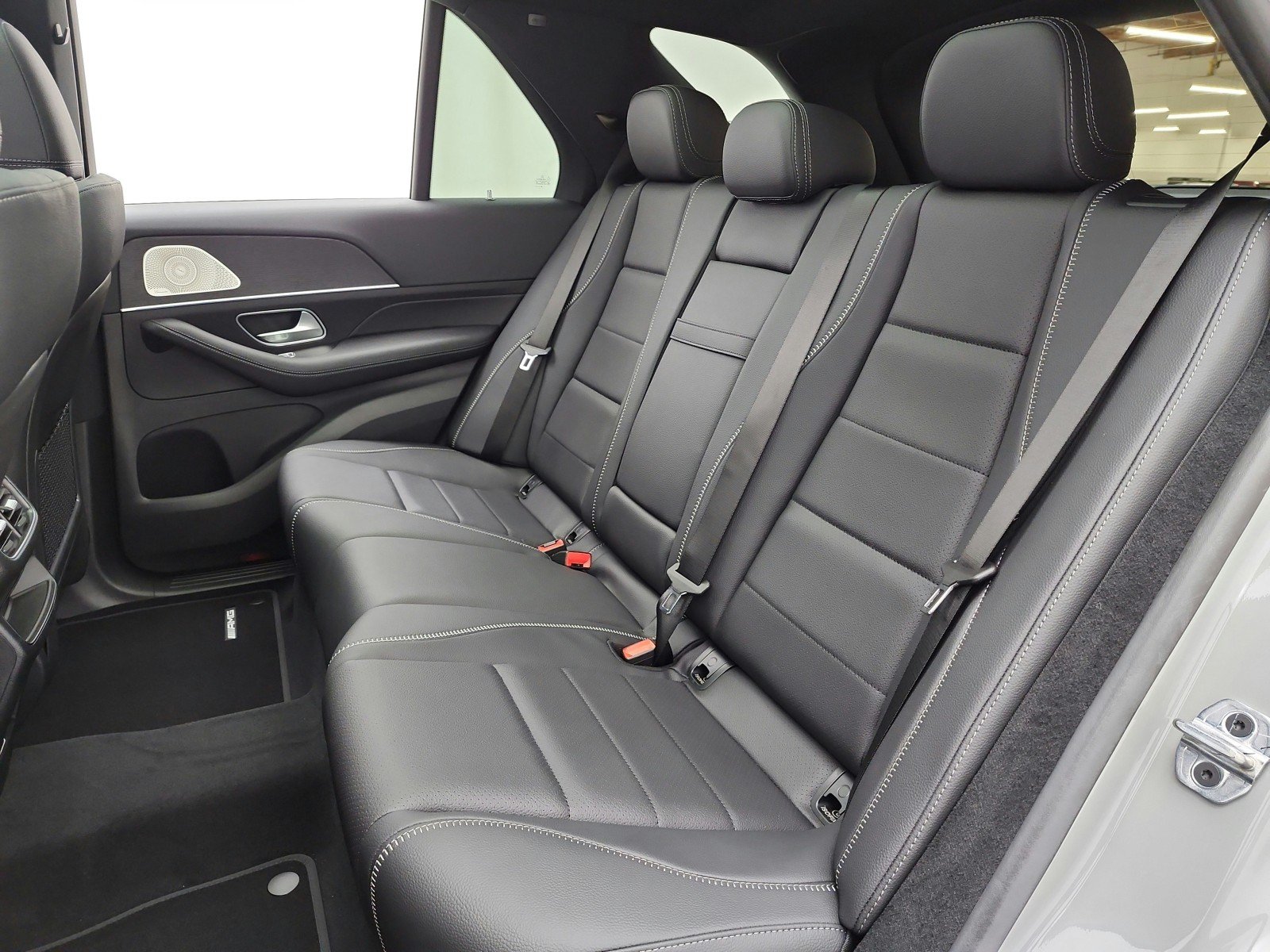 New 2027 MANUFAKTUR Alpine Grey Mercedes-Benz GLE 450 4MATIC® SUV image 11