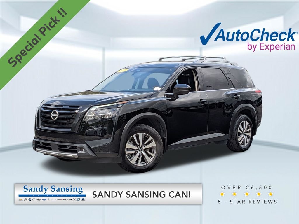 2023 Nissan Pathfinder SL 2WD's photo
