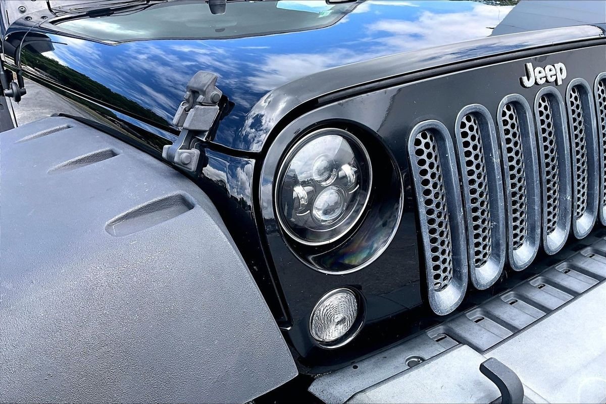 Used 2017 Black Jeep Sport image 26