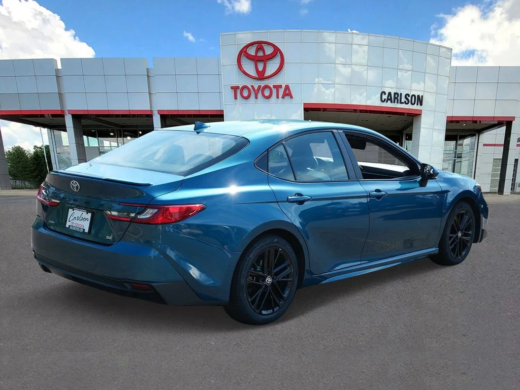 Certified Used 2025  Toyota SE image 5
