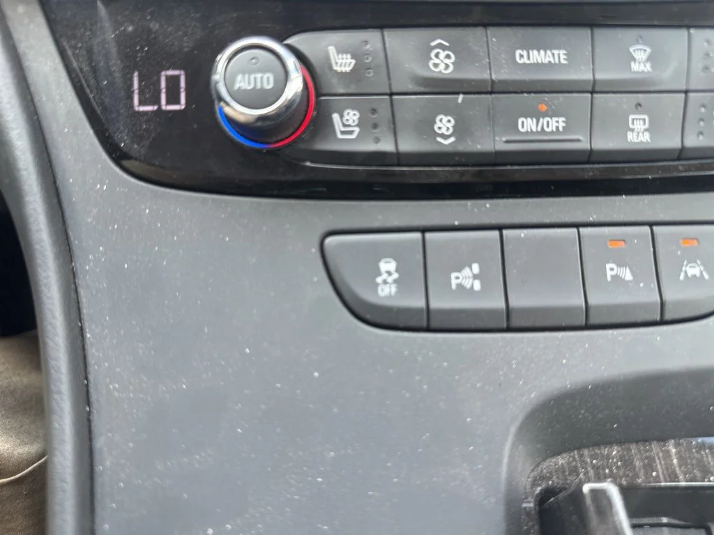 Used 2017 Silver Buick Premium I Group image 23