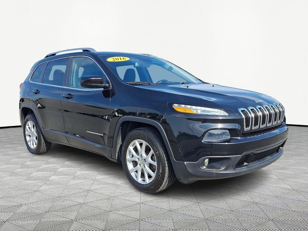 Used 2016 Black Jeep Latitude image 1