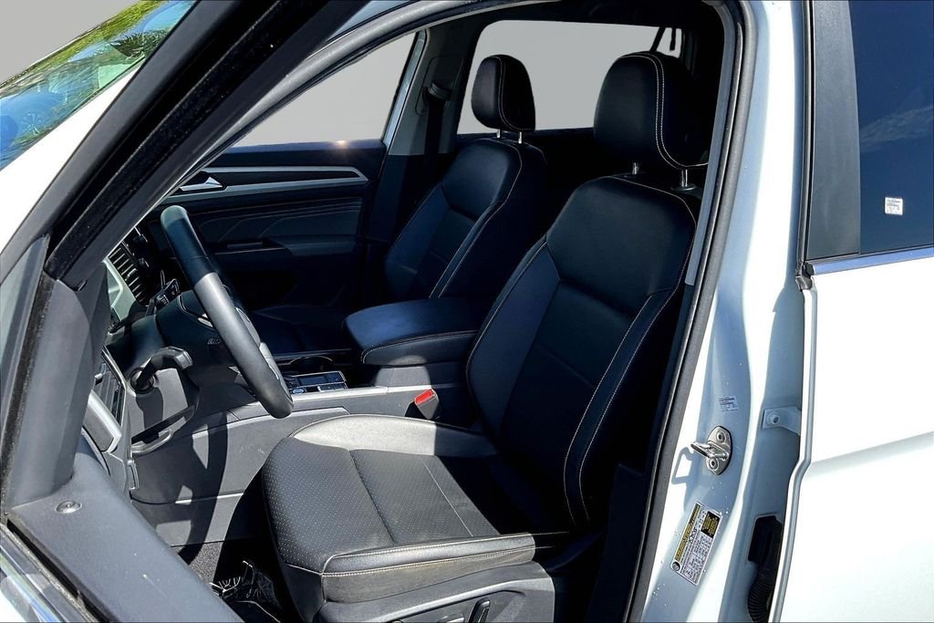 2022 Volkswagen Atlas SE w/Tech - Photo 21
