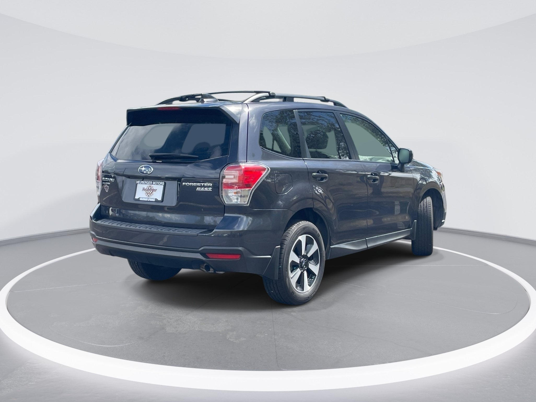 Used 2017 Dark Gray Metallic Subaru Premium image 5