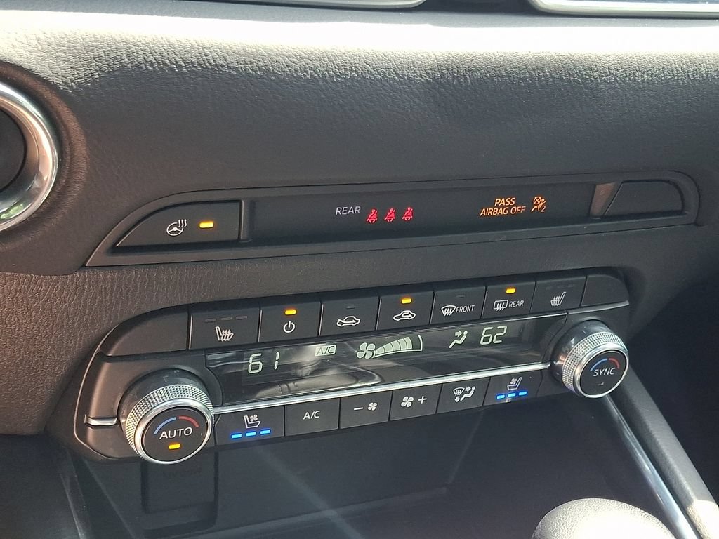 Used 2020 Black Mazda Grand Touring image 17