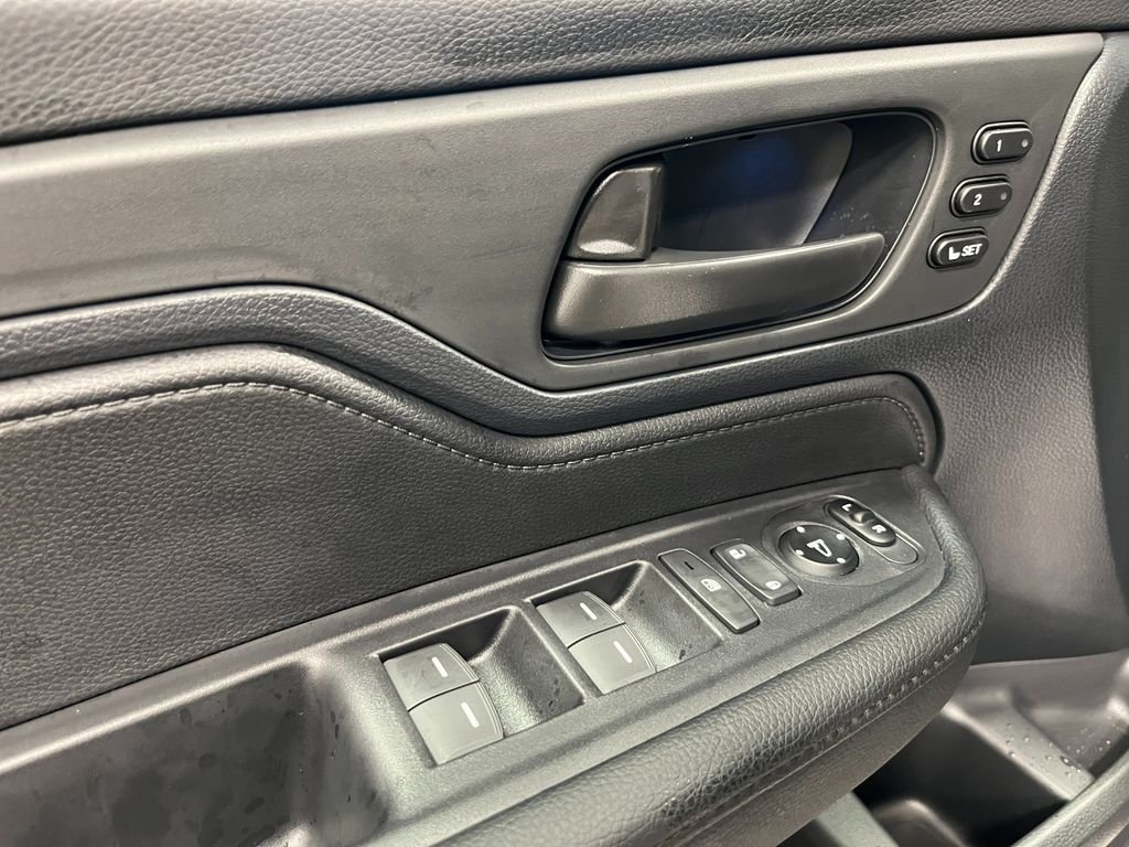 2026 Honda Odyssey EX-L - Photo 11