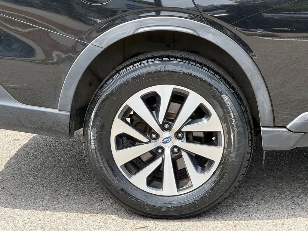 Used 2020 Black Subaru Premium image 11