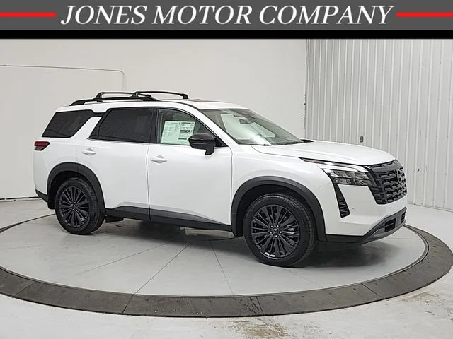 2026 Nissan Pathfinder SL 2WD's photo