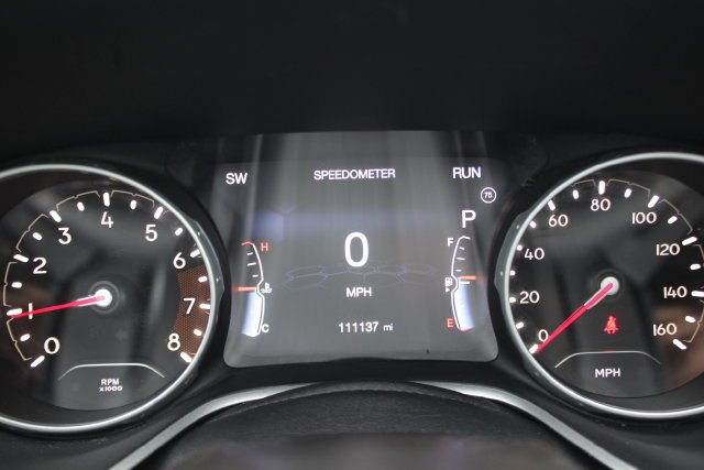 Used 2019 Gray Jeep Latitude image 16
