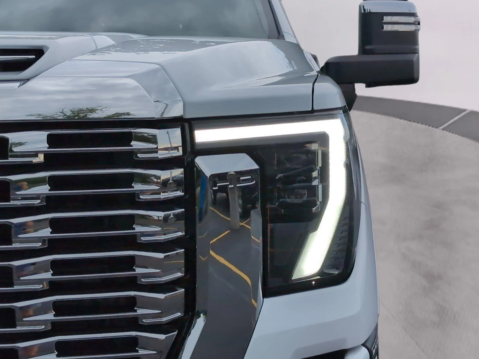 New 2026 Glacier White Tricoat GMC Denali image 37