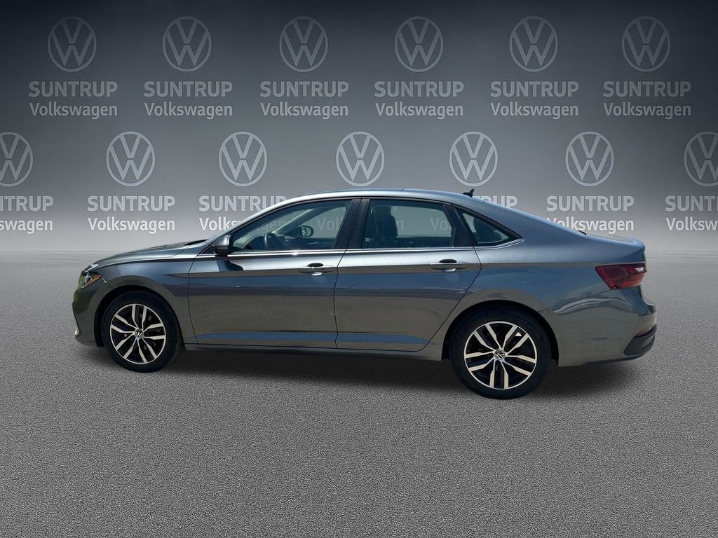 Used 2025 Gray Volkswagen 1.5T SE image 36