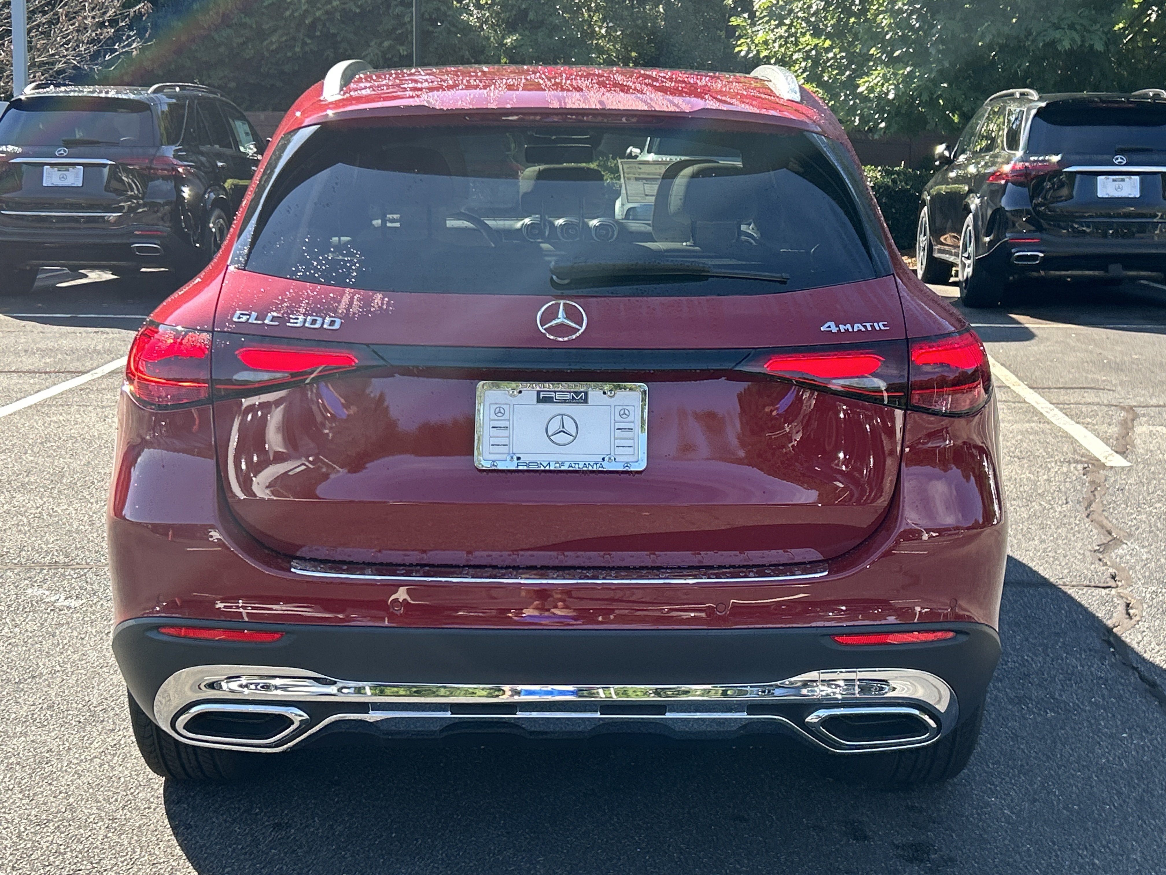 New 2026 MANUFAKTUR Patagonia Red Metallic Mercedes-Benz GLC 300 4MATIC® SUV image 7