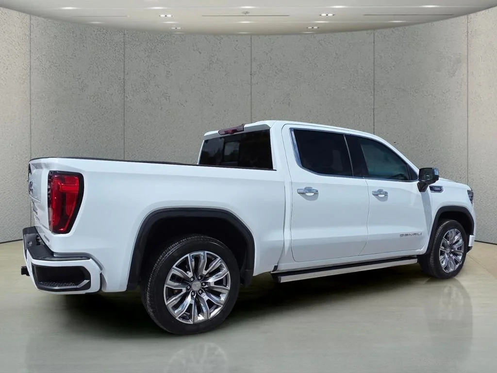 Used 2023 Summit White GMC Denali image 3