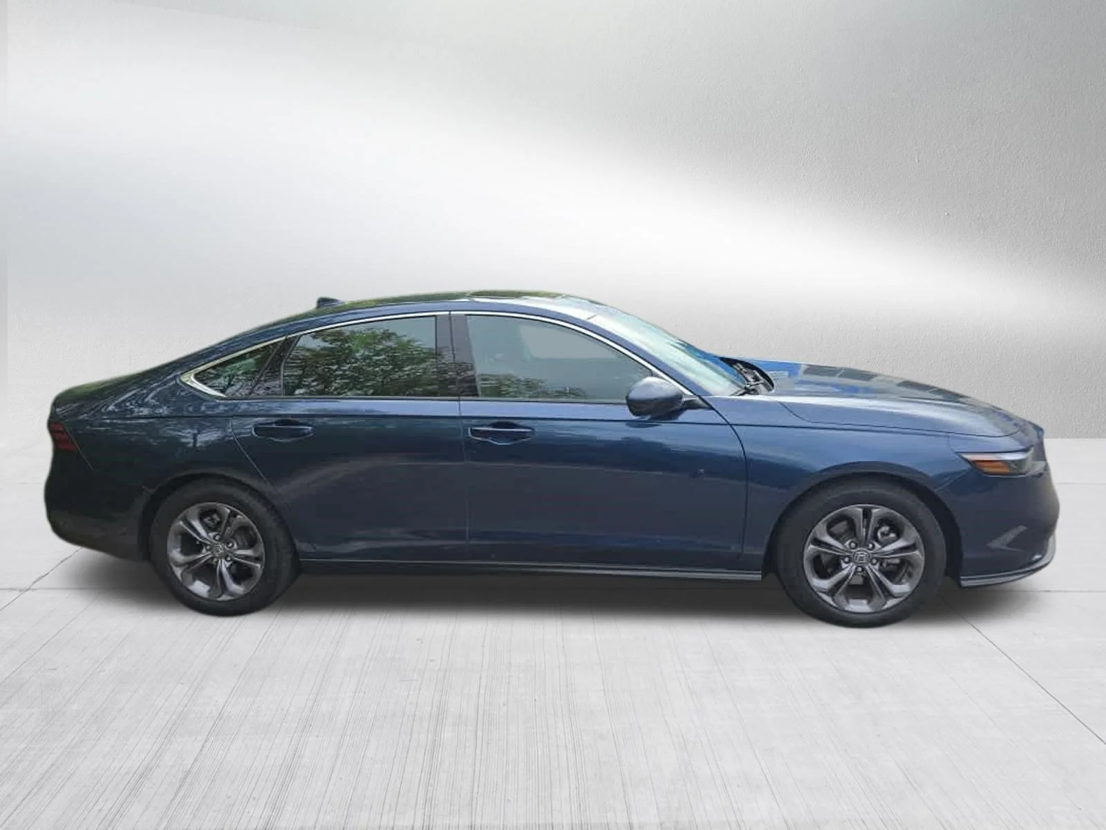 2024 Honda Accord EX - Photo 15