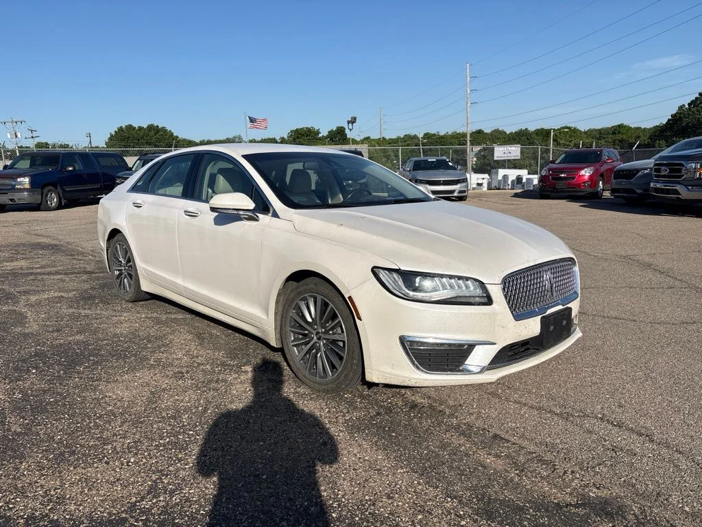 2020 Lincoln MKZ Base/Premiere FWD's photo