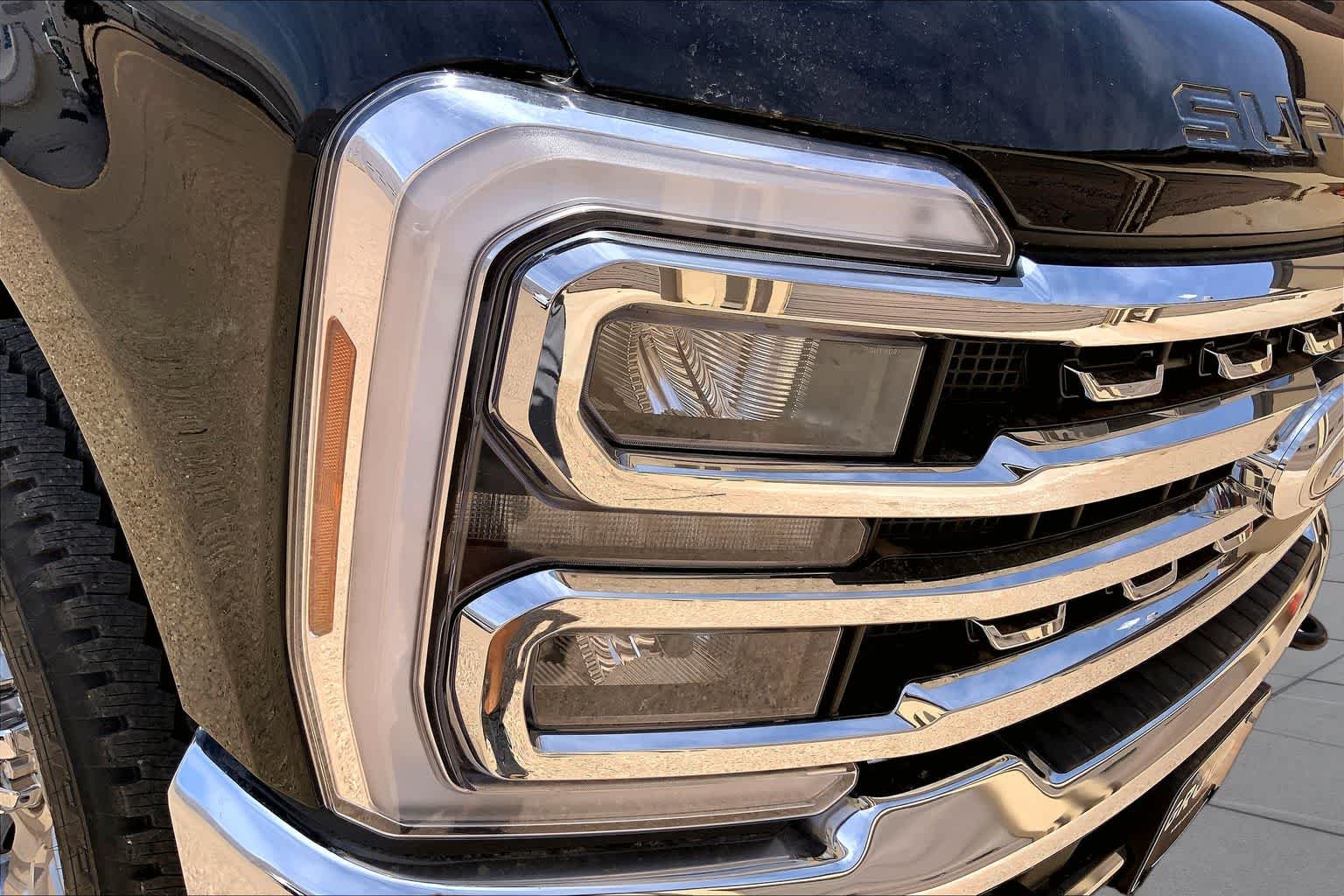 New 2026 Agate Black Metallic Ford F-250® Lariat® image 13