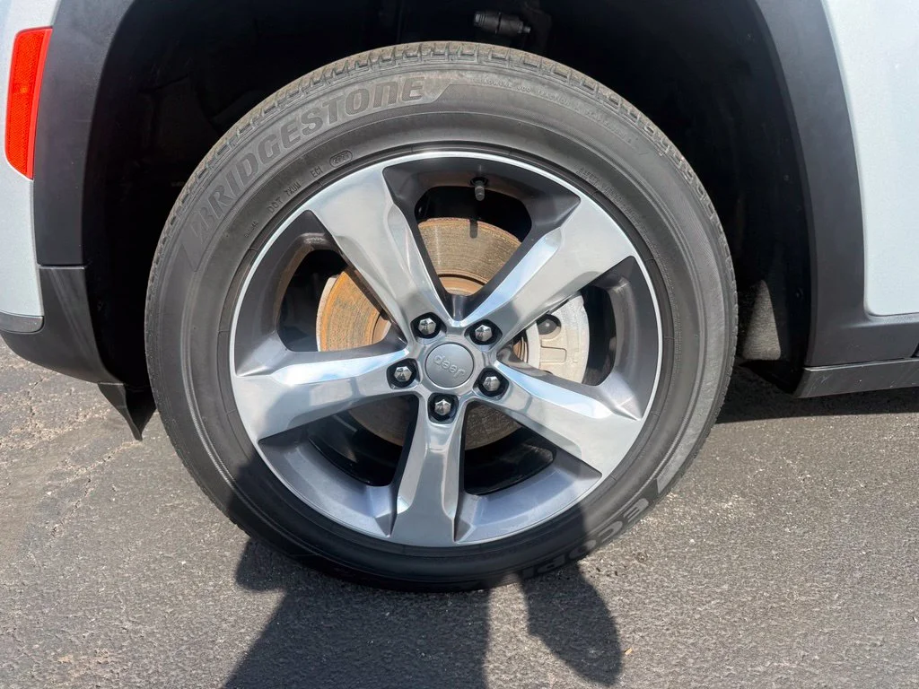 Certified Used 2021 Silver Zynith Jeep Limited image 10