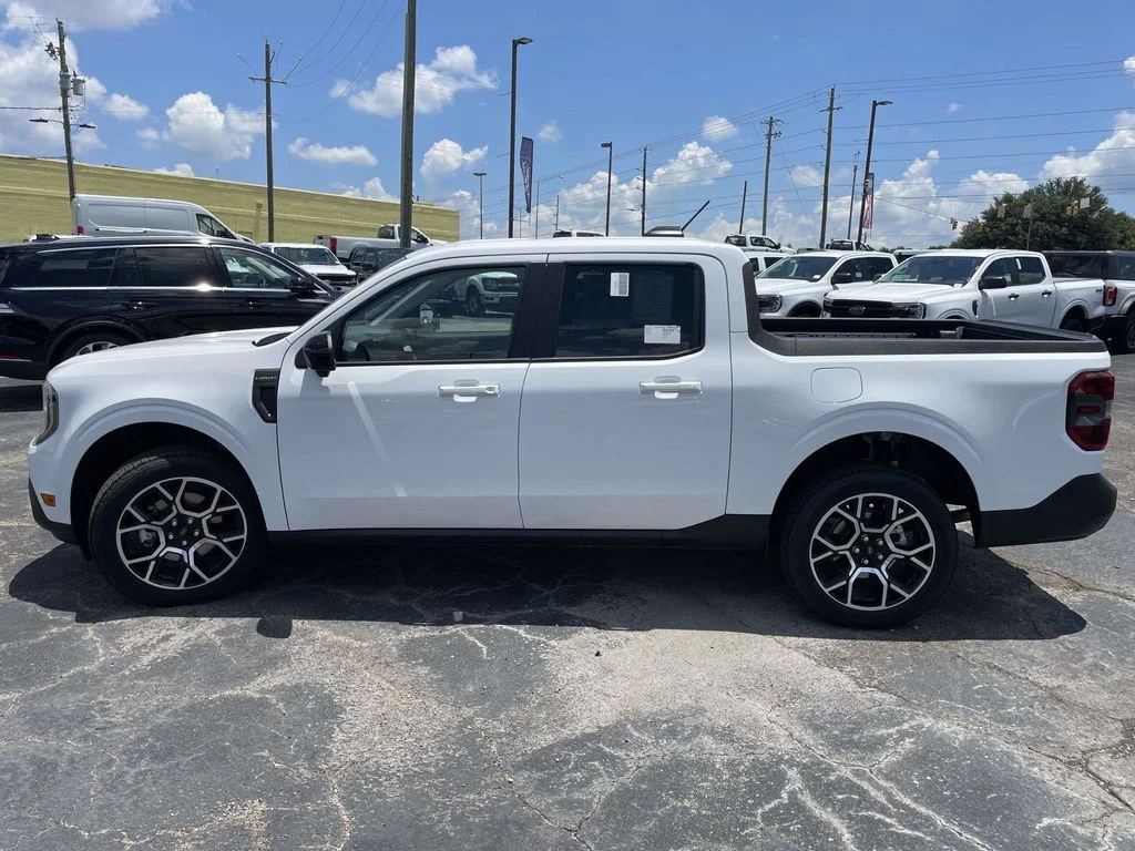 New 2026 Oxford White Ford Lariat® image 6