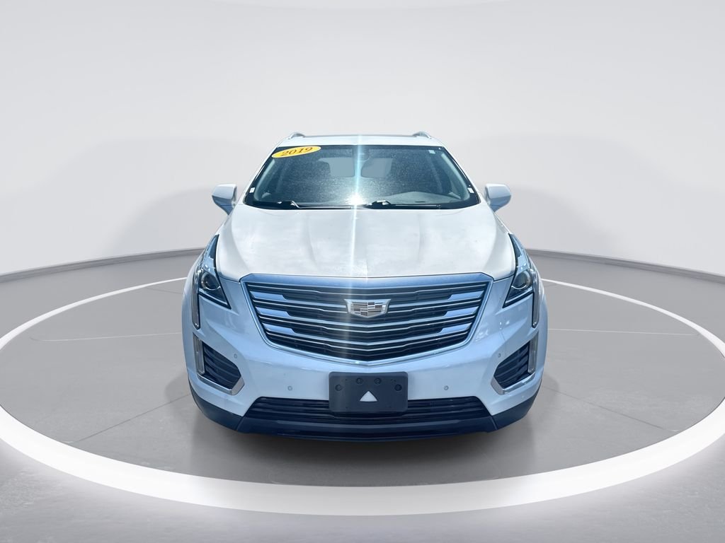 Used 2019 White Cadillac Luxury image 3