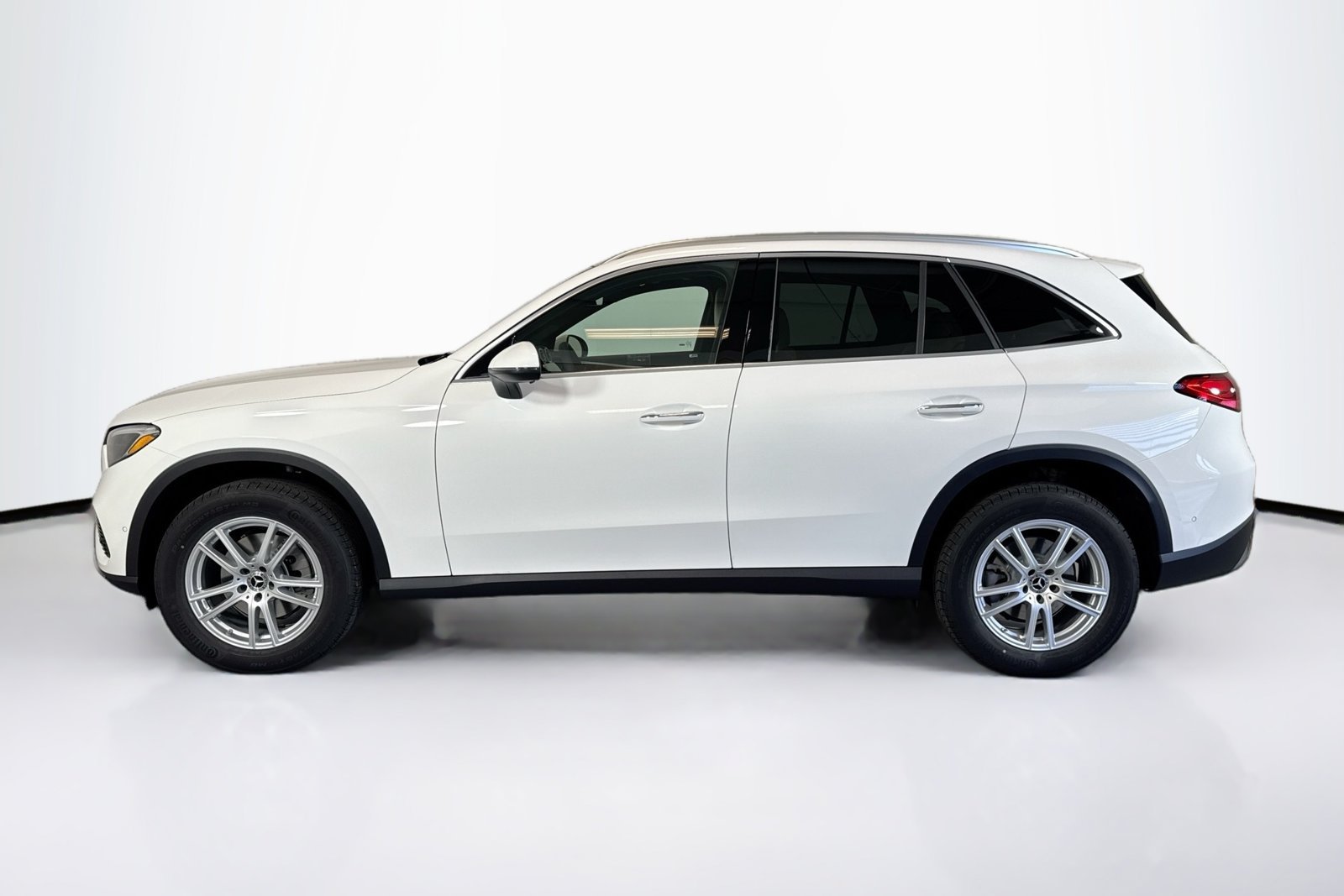 New 2026 Black Mercedes-Benz GLC 300 image 8