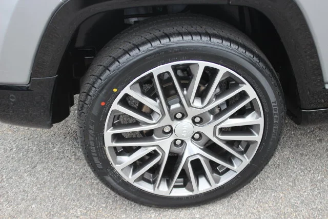 Used 2023 Silver Jeep Limited image 42