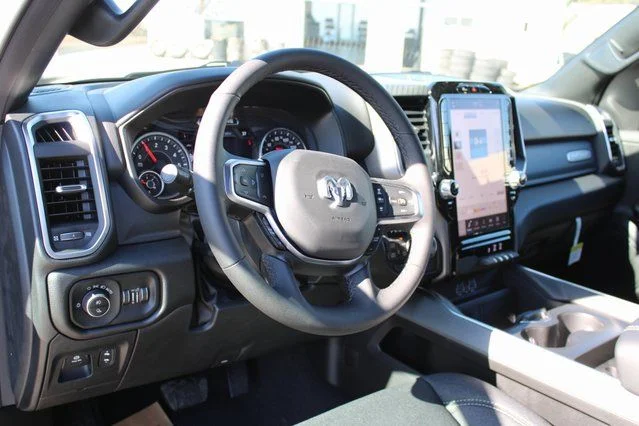 2025 RAM 1500 Big Horn/Lone Star - Photo 11