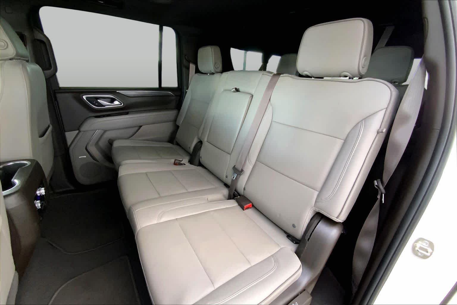 Used 2023 WHITE FROST TRICOAT GMC SLT image 21