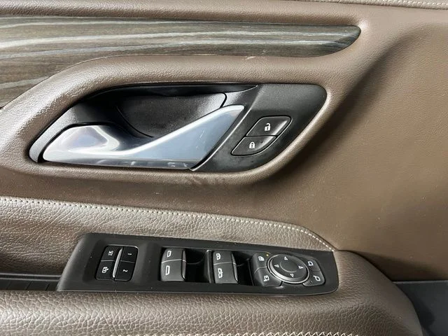 Used 2021 White GMC Denali image 17