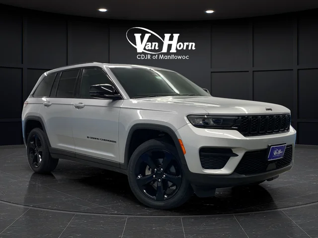 2023 Jeep Grand Cherokee Altitude X 4x4's photo