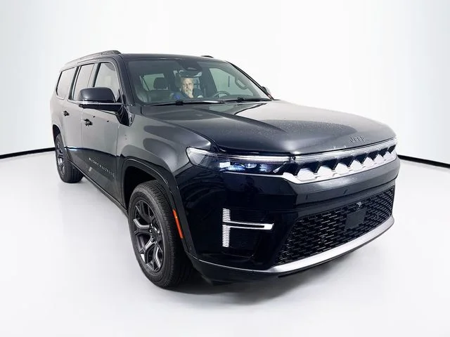 New 2026 High Gloss Black Exterior Paint Jeep Limited Altitude image 1